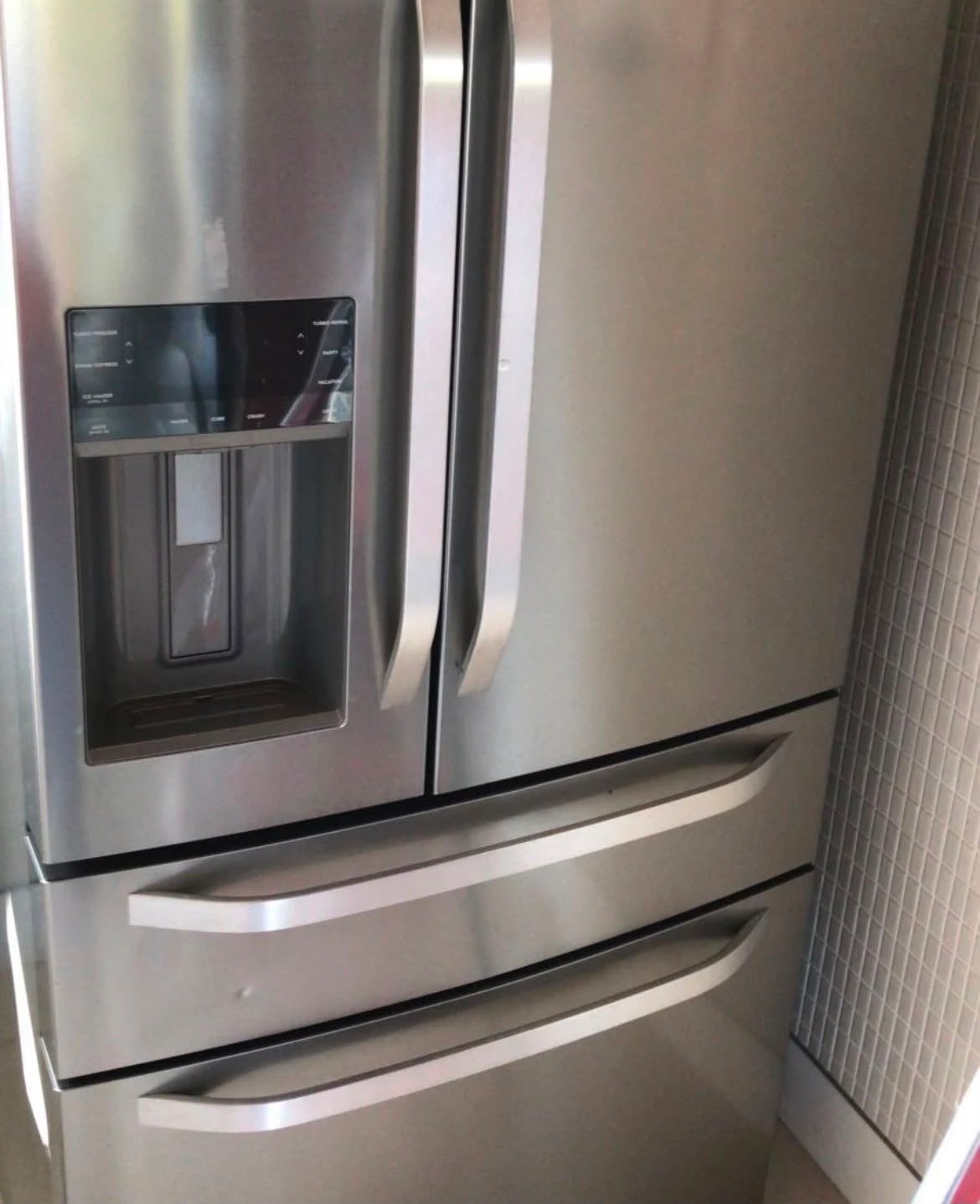Serviço de refrigeração realizado pelo Dr. Geladeira